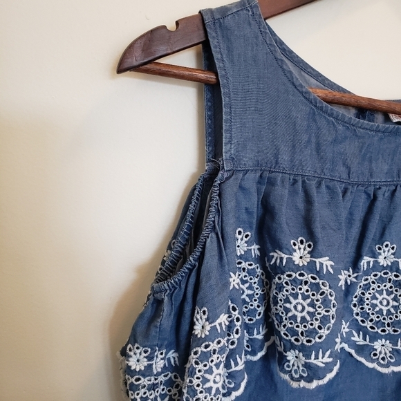 Adorable Embroidered Laser Cut Ruffled Tank Top - Picture 6 of 12